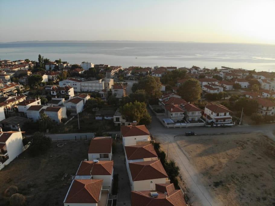 Orange Apartment Нікіті Екстер'єр фото