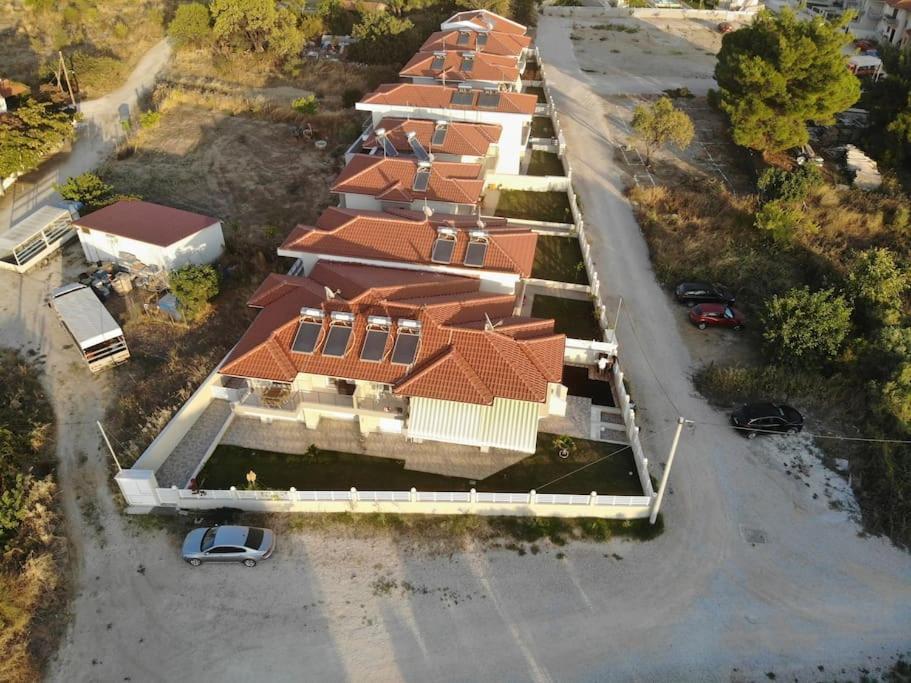 Orange Apartment Нікіті Екстер'єр фото