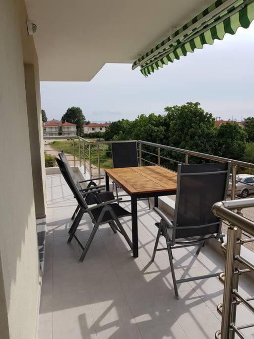 Orange Apartment Нікіті Екстер'єр фото
